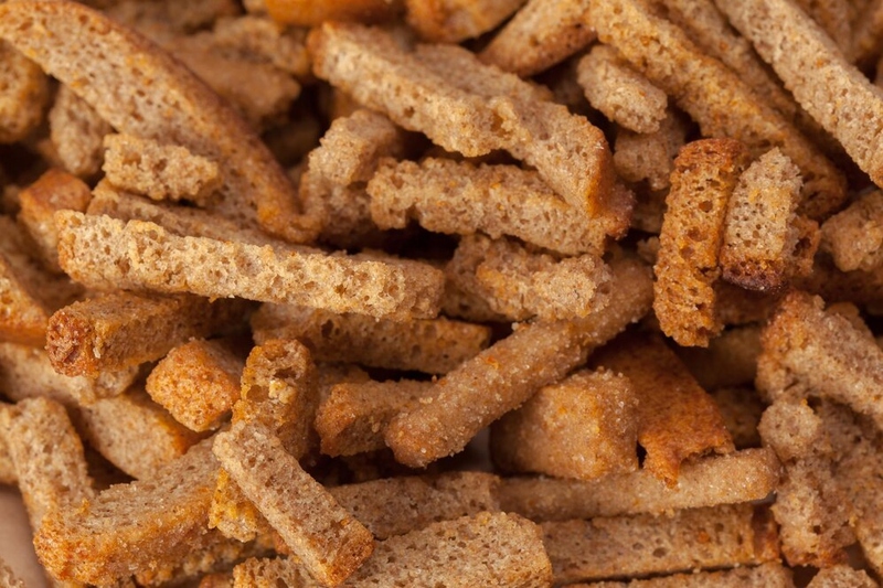 Файл:Crumbs-bread-croutons 93675-132236.jpg